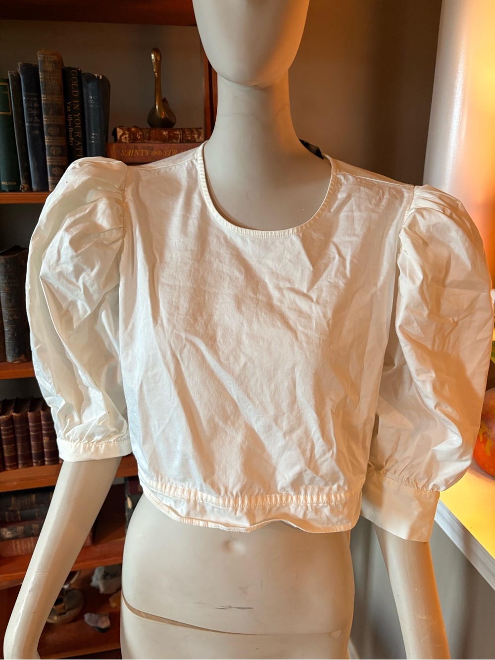 DANIELLE BERNSTEIN White Puff Sleeve Crop Top